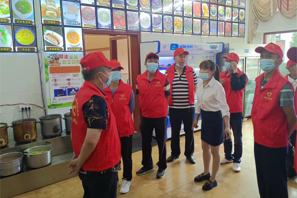 师宗县市场监督管理局离退休干部开展食品安全宣传志愿活动.png