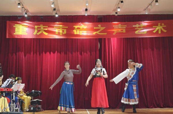 歌伴舞.jpg